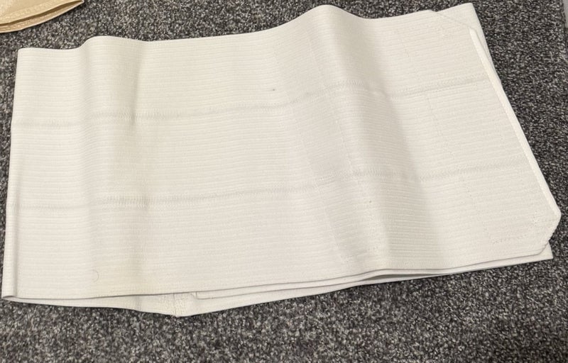 Medium Abdominal/chest binder (new) Carousel 1