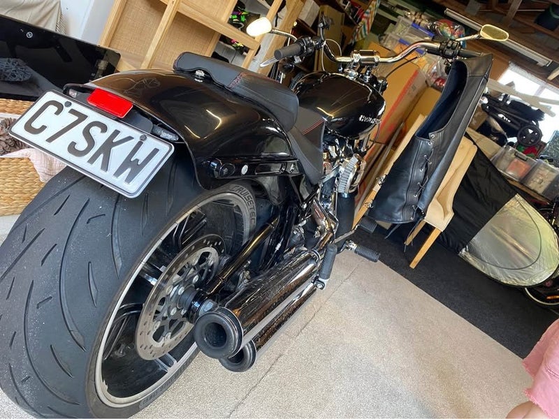 Harley-Davidson Breakout 201863613201489539111