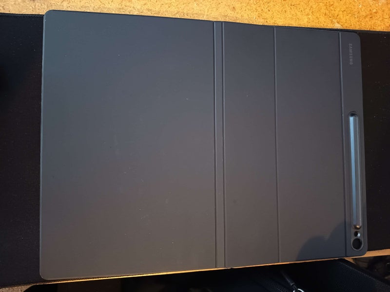 Samsung S10FE+ (grey) - Slim Keyboard Book Cover (black) and S Pen included Carousel 1