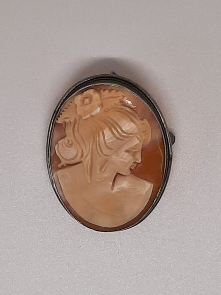 Cameo brooch vintage silver 800 Carousel 1