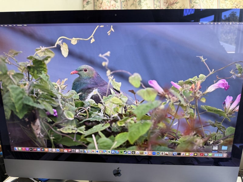 iMac Pro 27 inch, 3.2Ghz 32 GB ram 1 TB SSD Carousel 1
