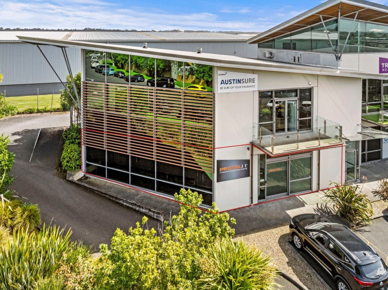 Image 1 of 10