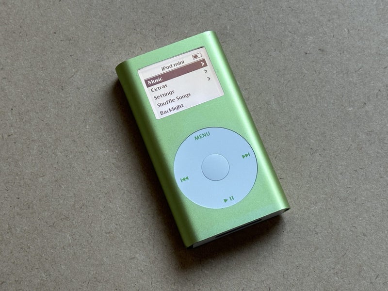 Green iPod mini - 4GB Carousel 1