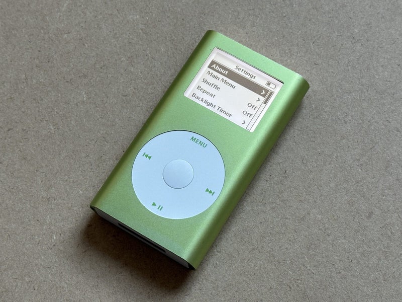 Green iPod mini - 4GB Carousel 2