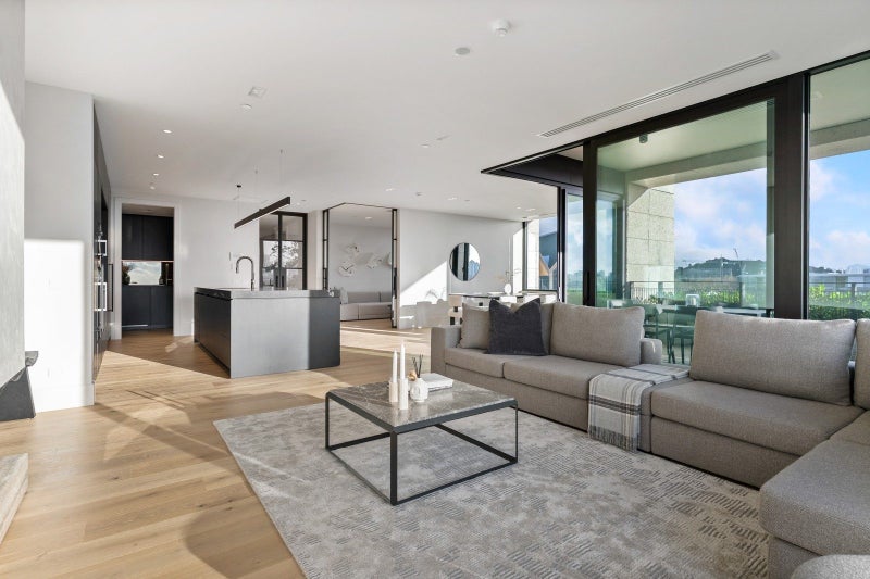 A statement of luxury - Final week63614051047683114