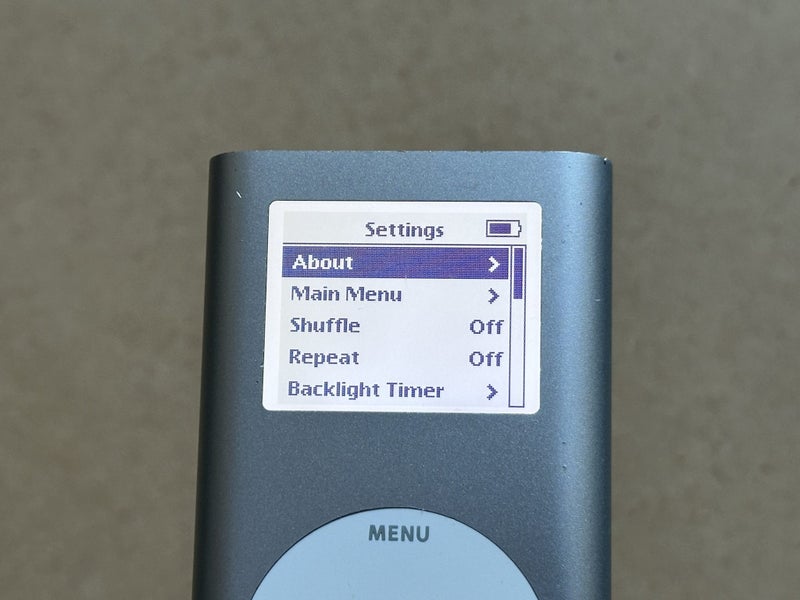 Silver iPod mini - 4GB Carousel 2