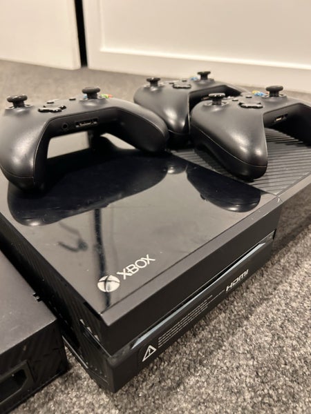 Selling an Xbox One 500GB Carousel 2