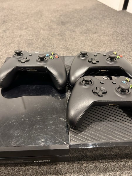 Selling an Xbox One 500GB Carousel 4