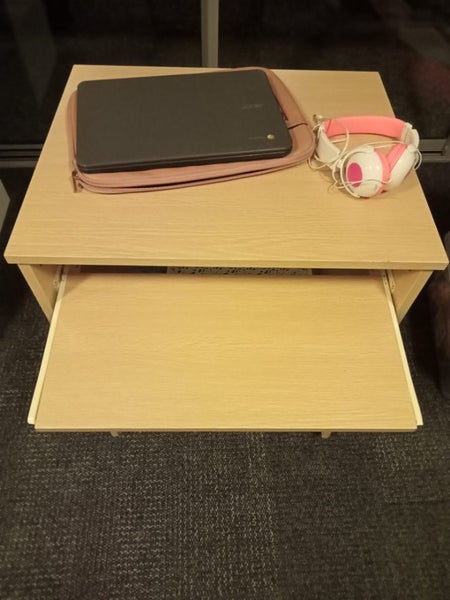Computer desk Carousel 1