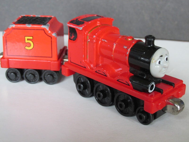 Thomas Die Cast "Talking James & Tender" Carousel 1