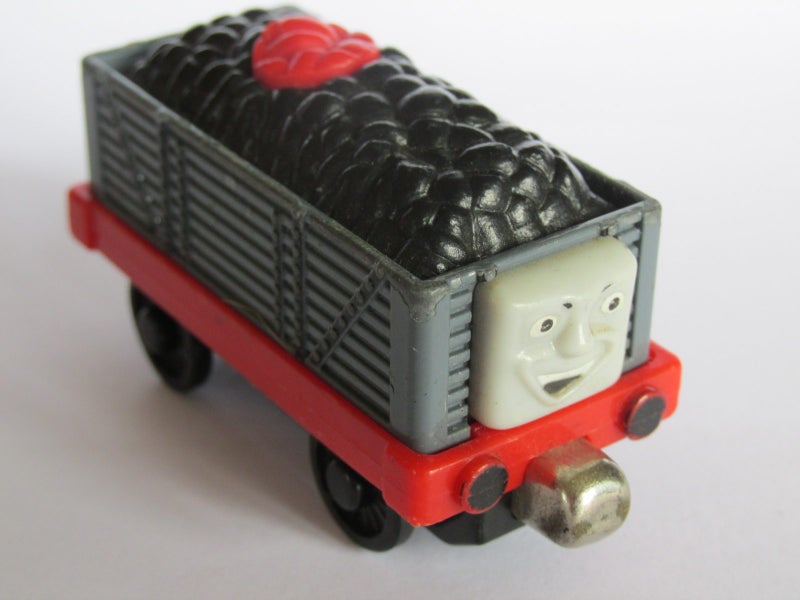 Thomas Die Cast "Troublesome Truck" Carousel 2