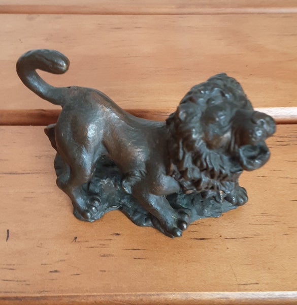 Bronze Lion. Carousel 1