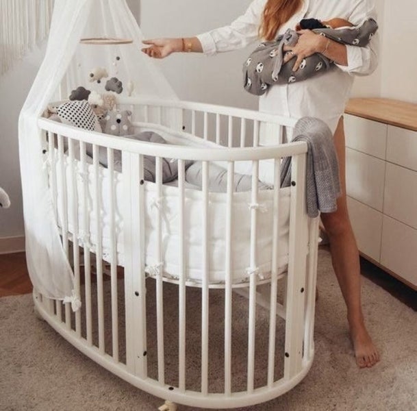 Stokke Bassinet and Cot with bedding - great 1st baby bundle!63616055737345111