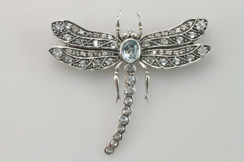 Wow lovely silver dragonfly brooch Carousel 1