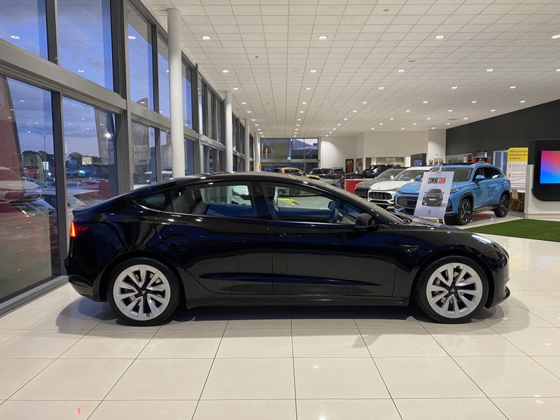 2021 Tesla Model 3 Standard Range Plus63613203164162113