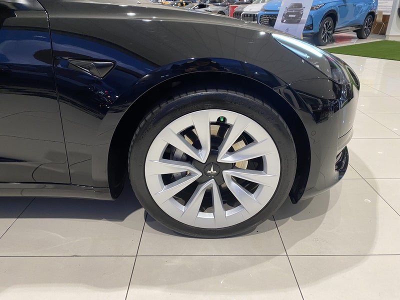 2021 Tesla Model 3 Standard Range Plus63613203164162114