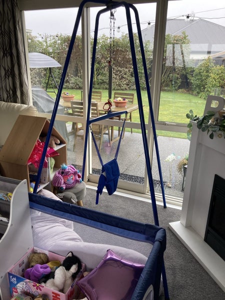 Jolly jumper on frame Carousel 1