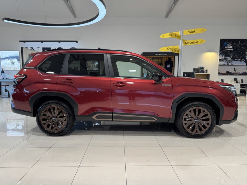 2025 Subaru Forester Strong Hybrid Sport 2.5L AWD63613203632131114