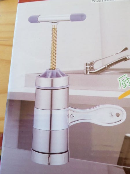 NEW Pasta maker machine, STEEL,5 shapes, noodles, FREE SHIPPING Carousel 1