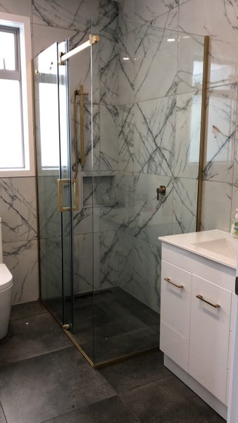 Glass Balustrade and Pool Fence Supply/Install Carousel 20