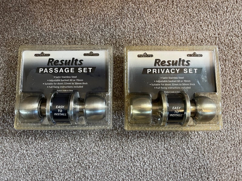 2 x brand new internal door handles Carousel 1