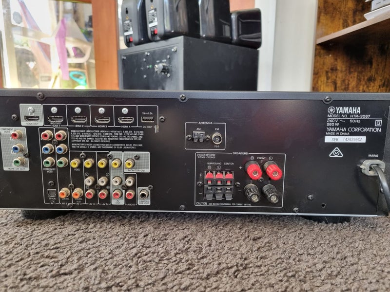 **Yamaha HTR-3067** 7-piece Surround sound system63616191427331111