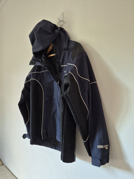 THE NORTH FACE summit series jacket - Size M Carousel 2