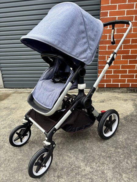 Bugaboo Fox Stroller + Unused Bassinet Frame + Accessories – $390 Carousel 2