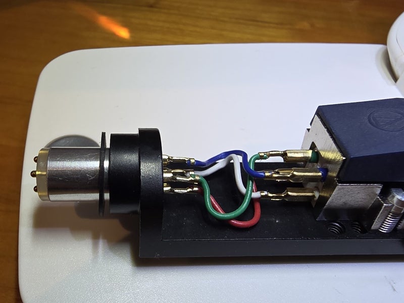 NEW Audio Technica Headshell & AT15Ea cartridge Carousel 2