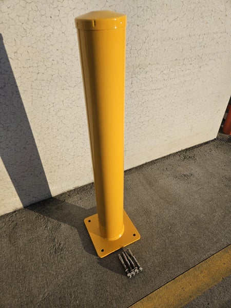 BOLLARD - BOLT DOWN Carousel 4