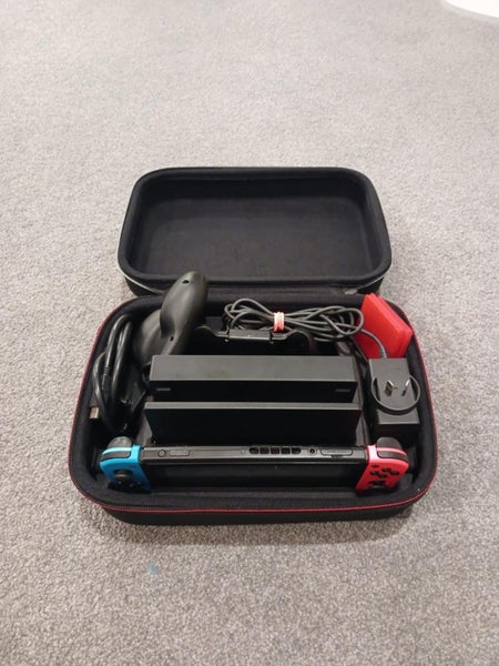 Nintendo Switch Bundle 128GB with Deluxe Case Carousel 1