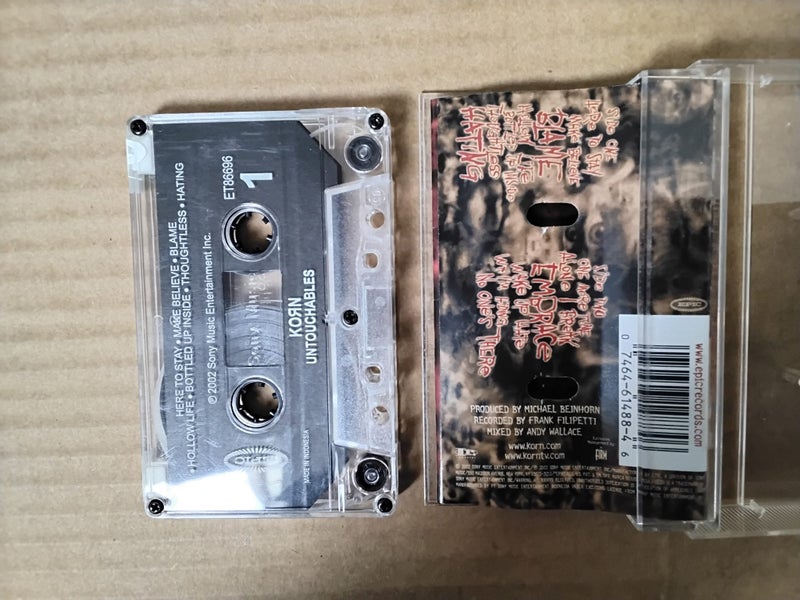 Korn – Untouchables Carousel 2