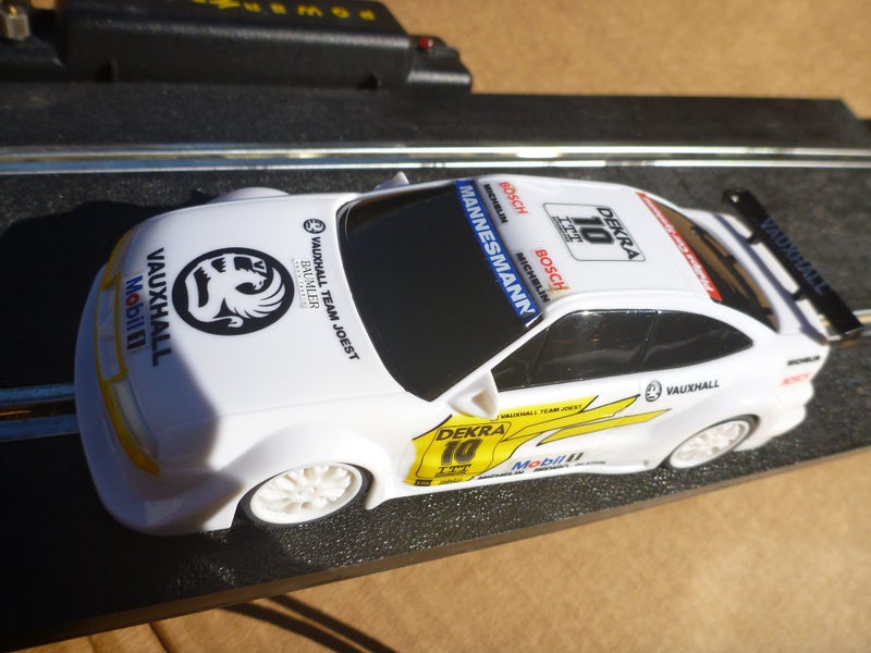 Scalextric Vauxhall Calibra Carousel 1