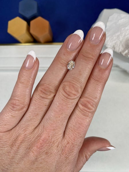 $1 RES ~ $1805 Retail * 1.00ct White Diamond Oval Cut VS2 Carousel 2
