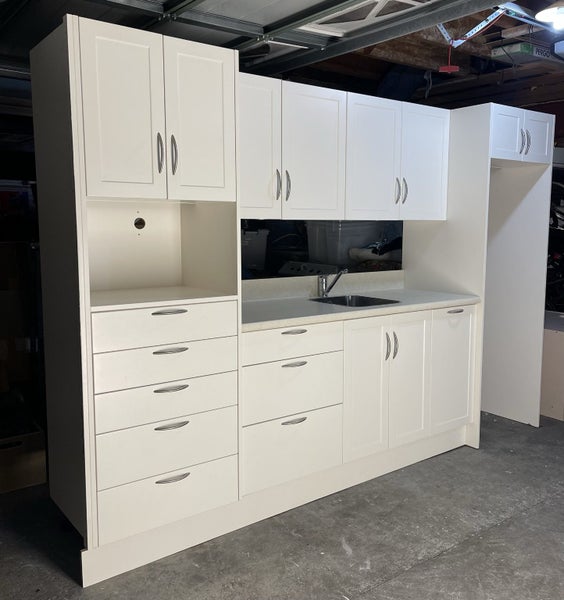 Second hand kitchenette Carousel 1