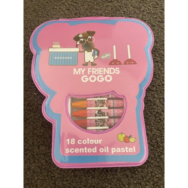 18 Scented Colour Oil Pastels & Case64219098100098110