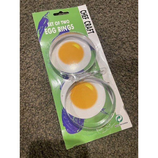 Set of 2 Egg Rings Carousel 1
