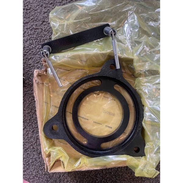 Black Steel Swivel Base for Workshop Vice Carousel 1