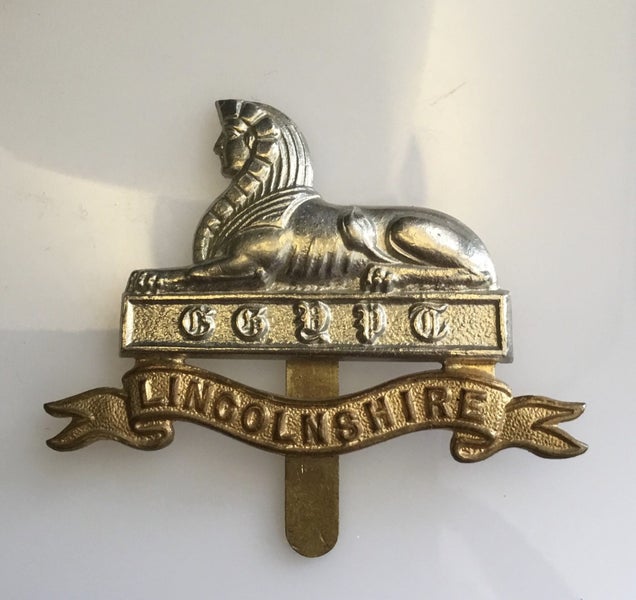 Two Lincolnshire Regiment Slider Cap Badges Carousel 7