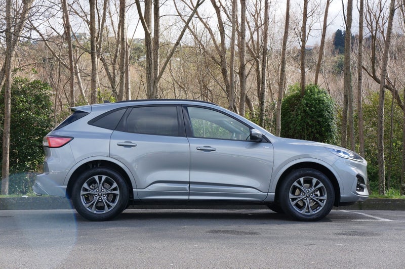 2023 Ford Escape ST-LINE FHEV 2.5L AWD63613207014275111