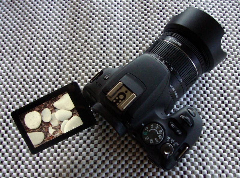 Canon 200D + IDEAL FOR NCEA + VIRTUALLY NEW63616508185217113