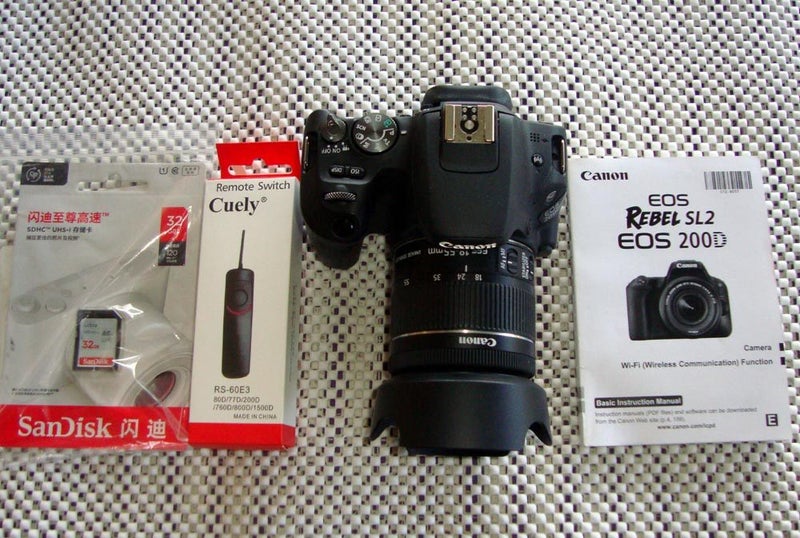 Canon 200D + IDEAL FOR NCEA + VIRTUALLY NEW63616508185217111