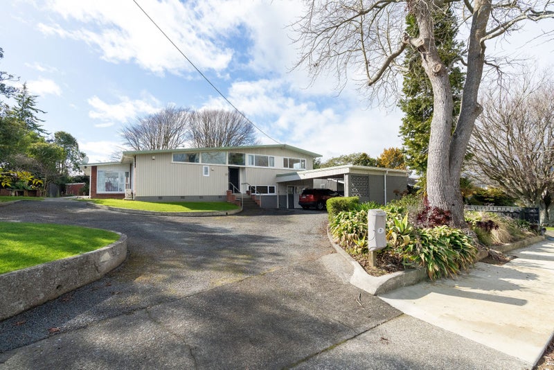Image 1 of 25