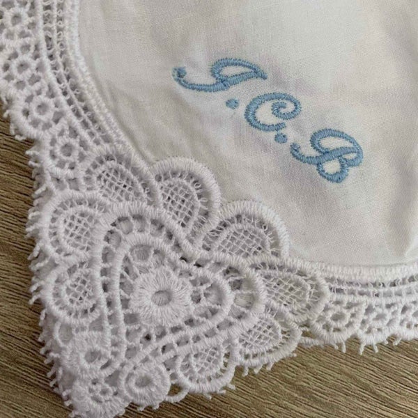 White Lace wedding handkerchief in 100% premium cotton "Maisie" Carousel 5
