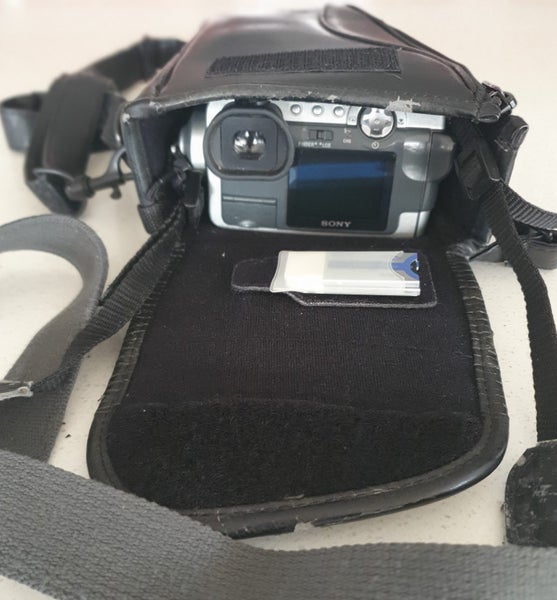 Sony Cyber shot camera D.S.C. F 717 Carousel 8