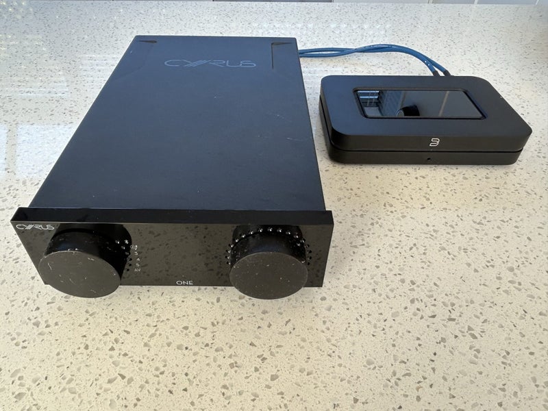Cyrus One Amp Carousel 1
