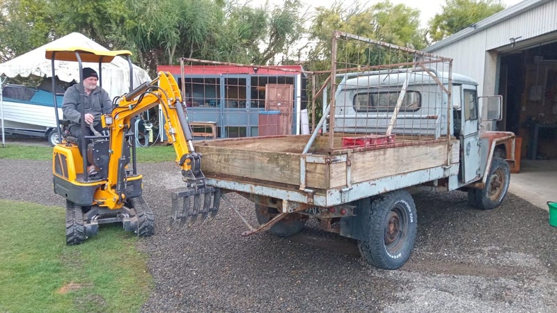 Rhino XN10 1 TONNE MINI EXCAVATOR DIGGER DEAL Carousel 6