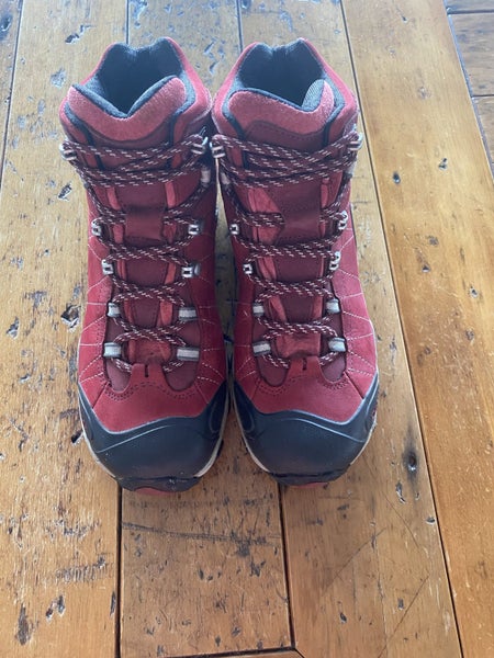 Womans Oboz Hiking Boots Carousel 1