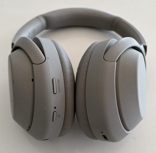SUPERB Sony WH 1000XM4 Bluetooth Headphones Carousel 1