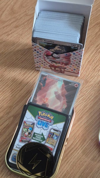 Pokémon 151 Collectors Starter Set Carousel 2